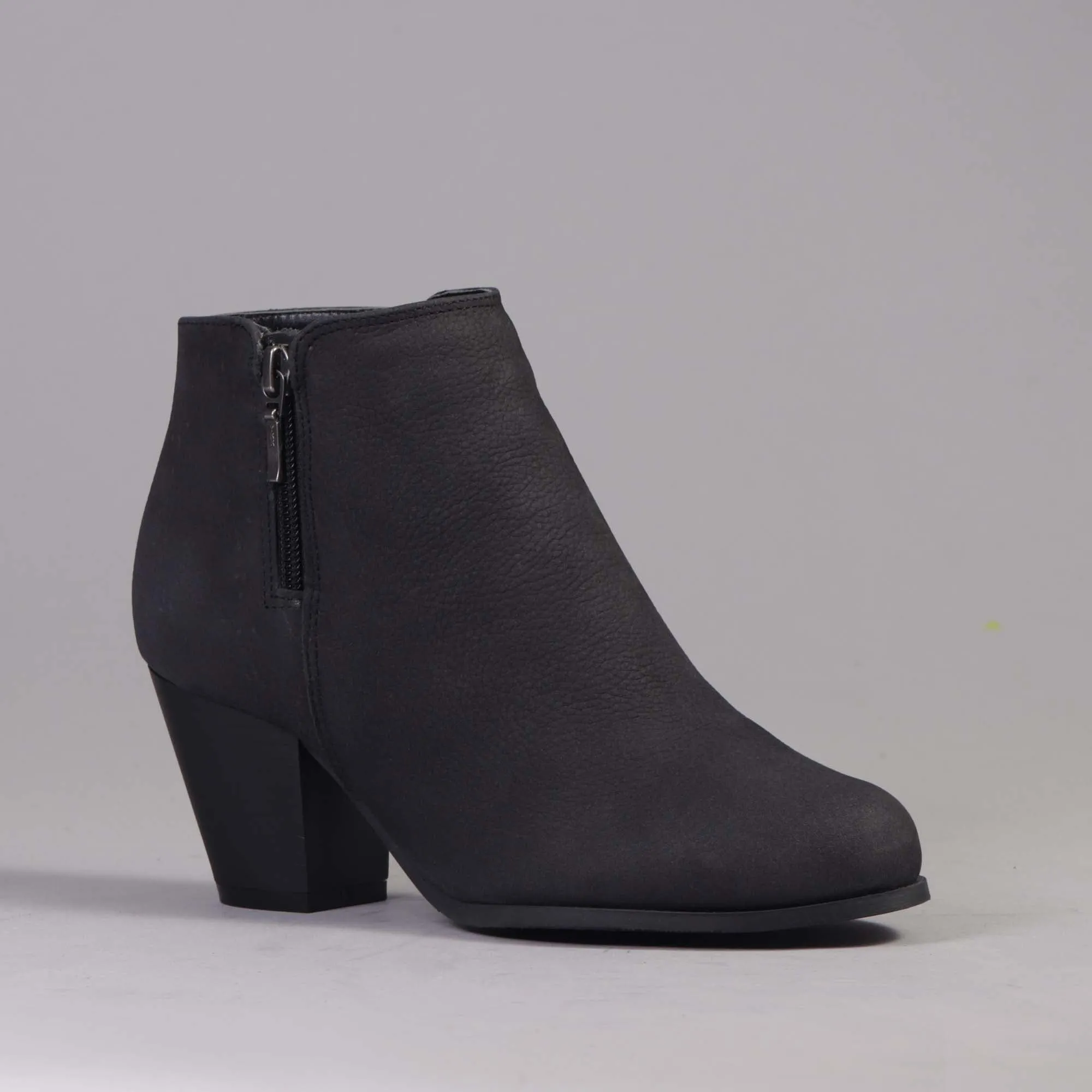 Ankle Boots with Zip in Black - 12462