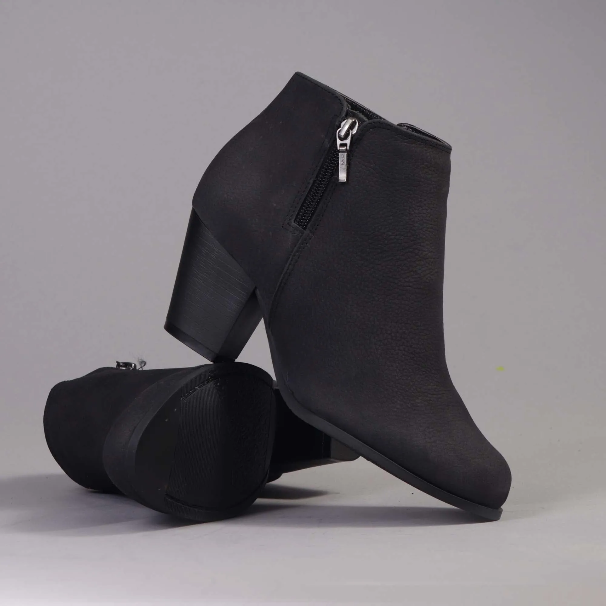 Ankle Boots with Zip in Black - 12462