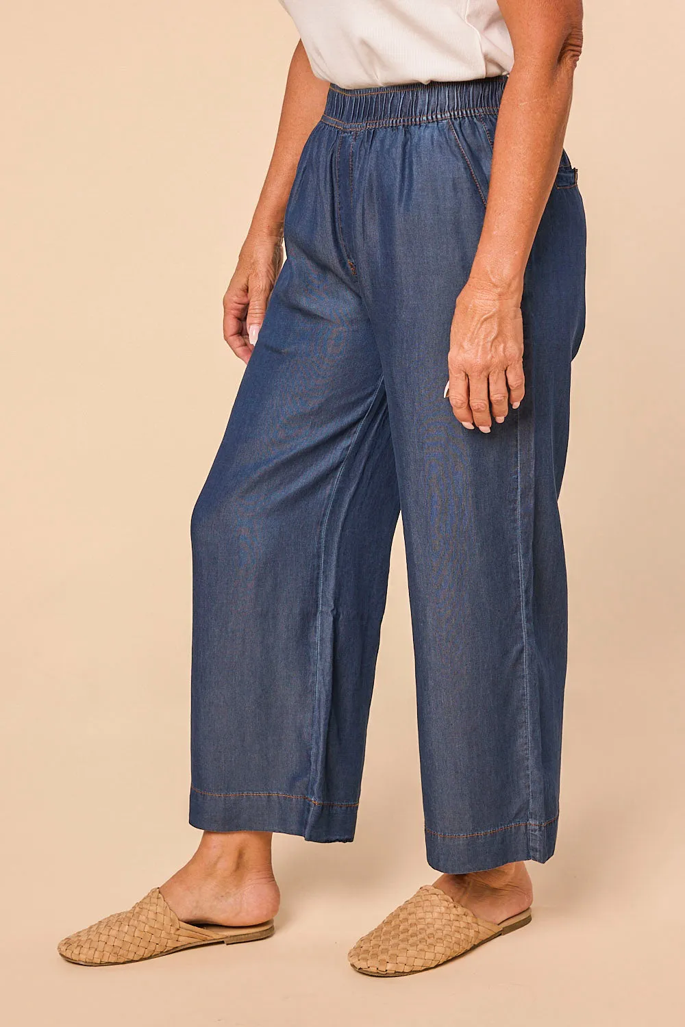 Breezy Cropped Relaxed Tencel Pant in Mid Wash