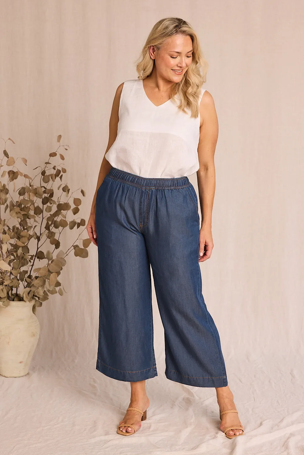 Breezy Cropped Relaxed Tencel Pant in Mid Wash