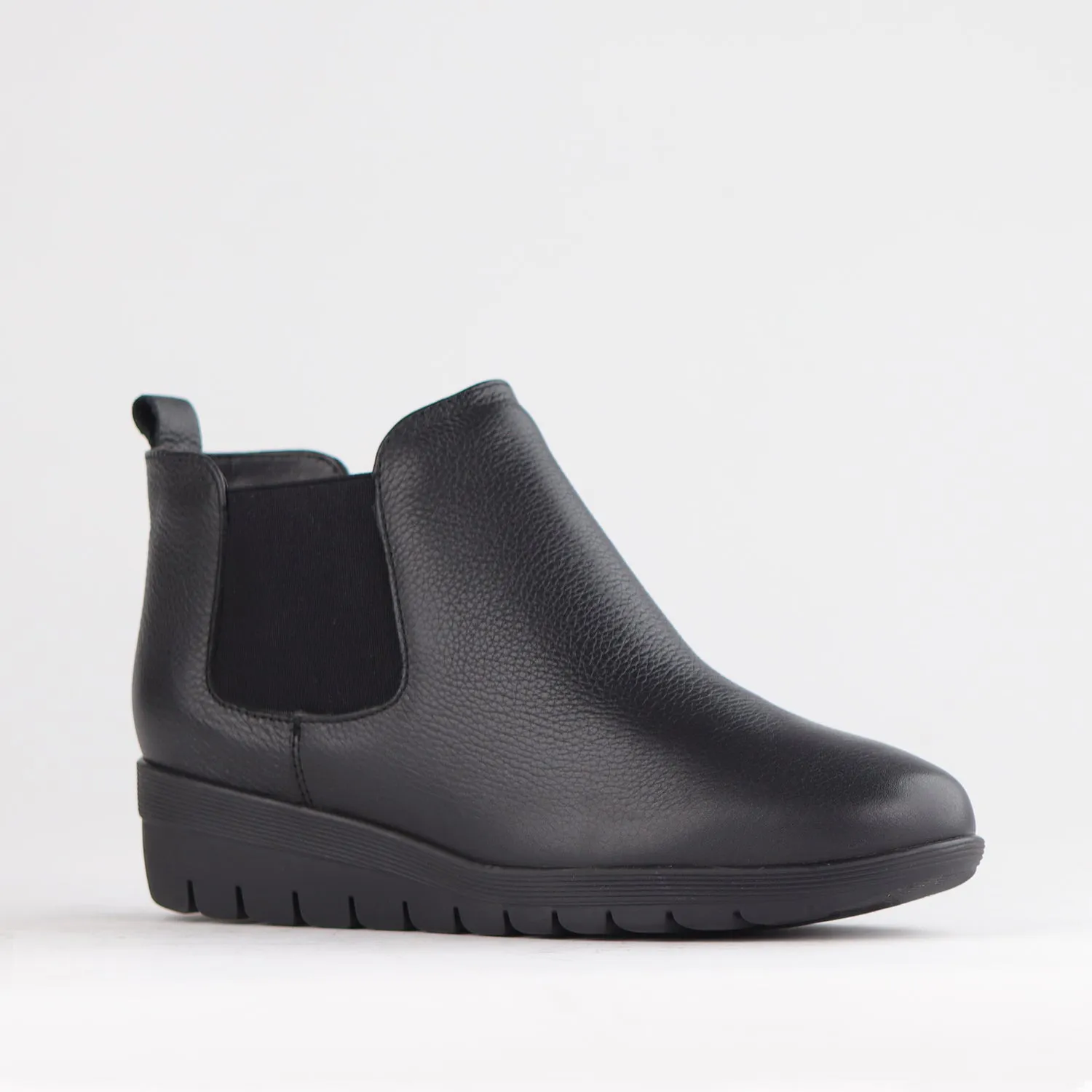 Chelsea Ankle Boot in Black - 12452