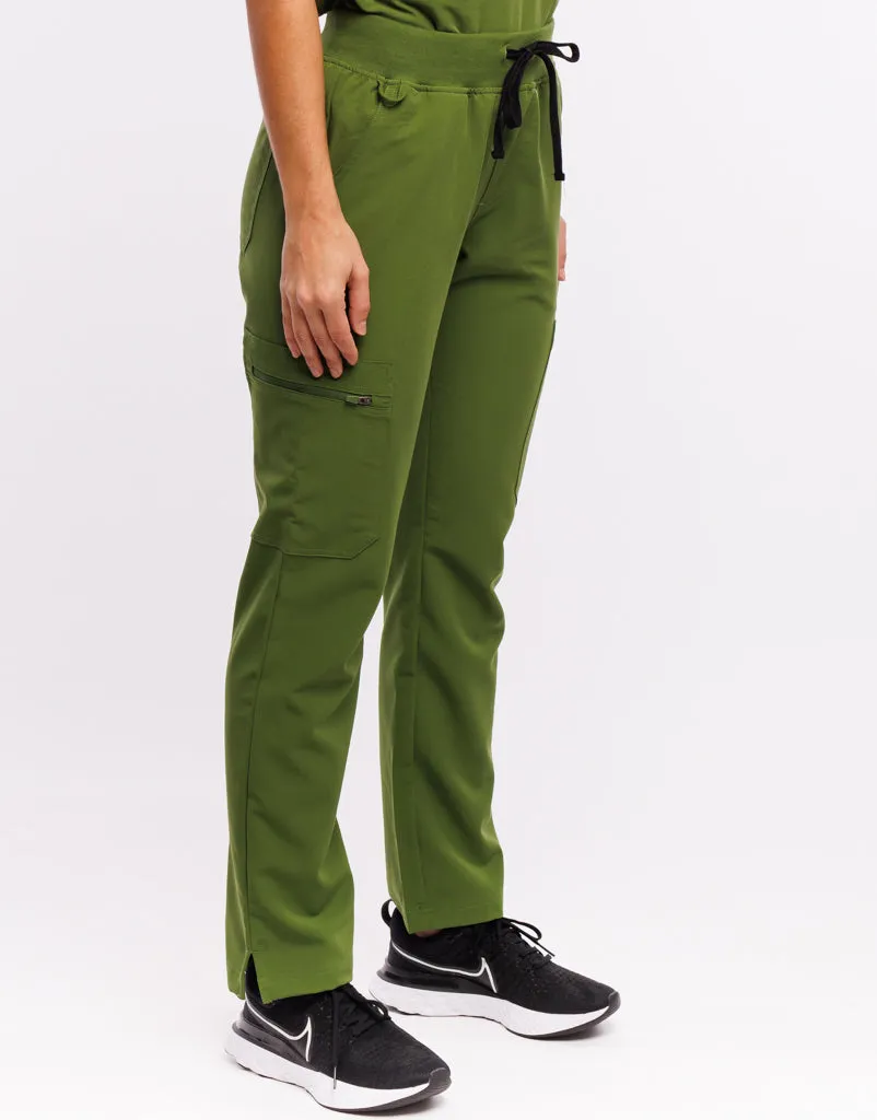 Essential Multi-Pocket Scrub Pants - Fern Green