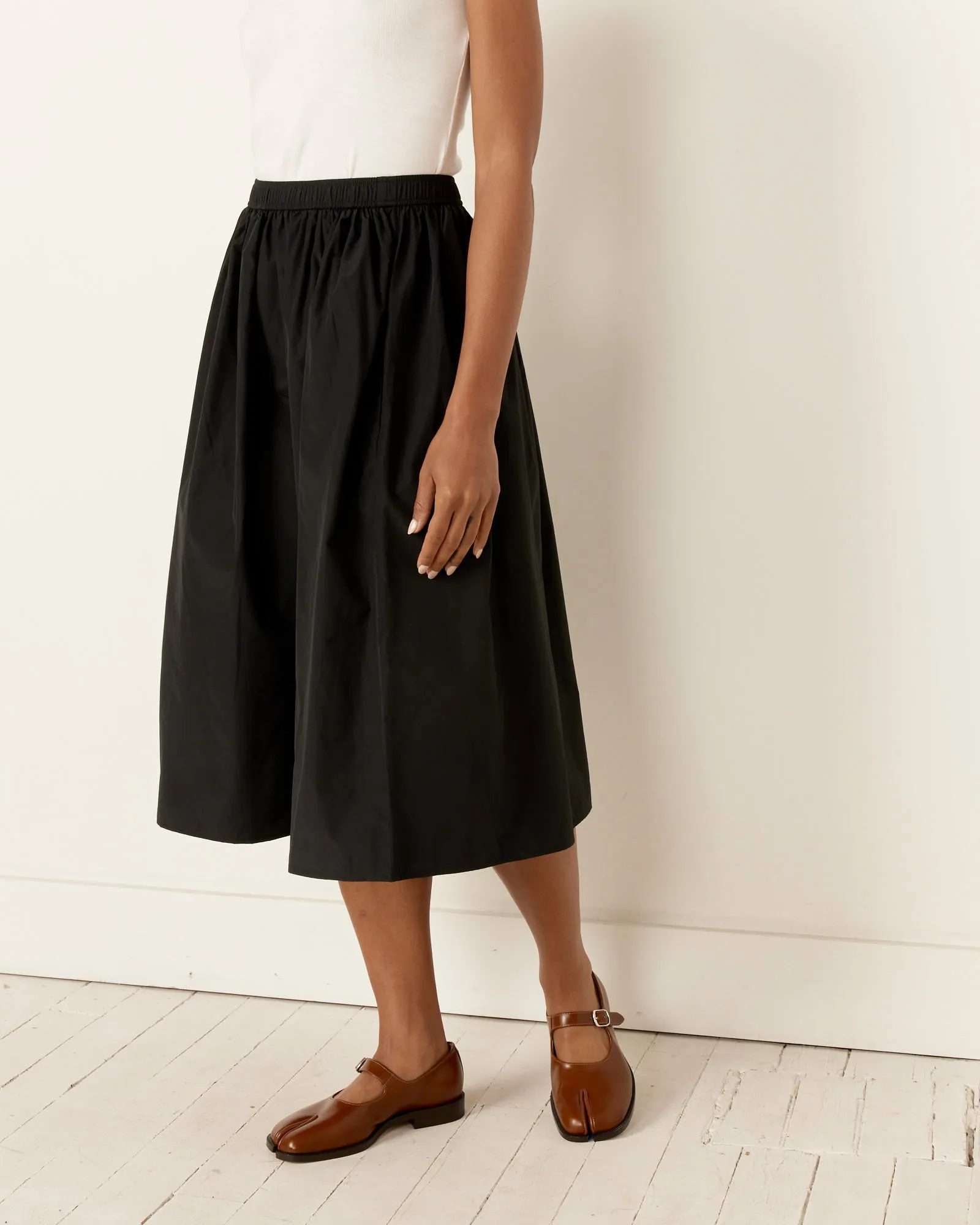 Gathered Midi Skirt in Black