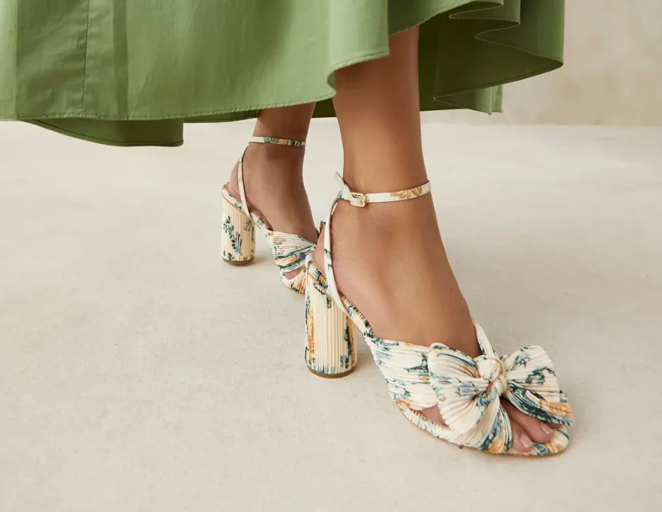 LOEFFLER RANDALL Camellia Nova Floral Bow Heel