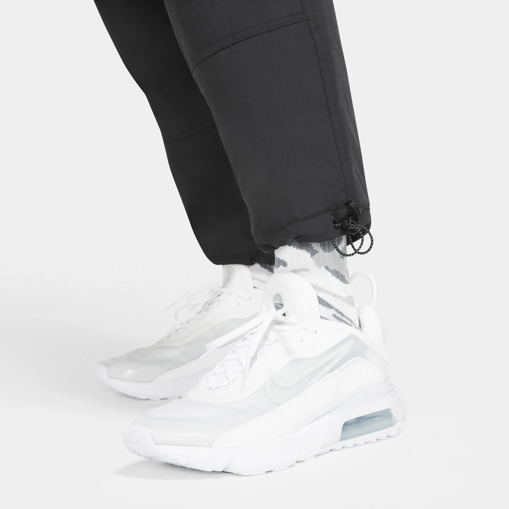 NIKE SPORTSWEAR TECH PACK