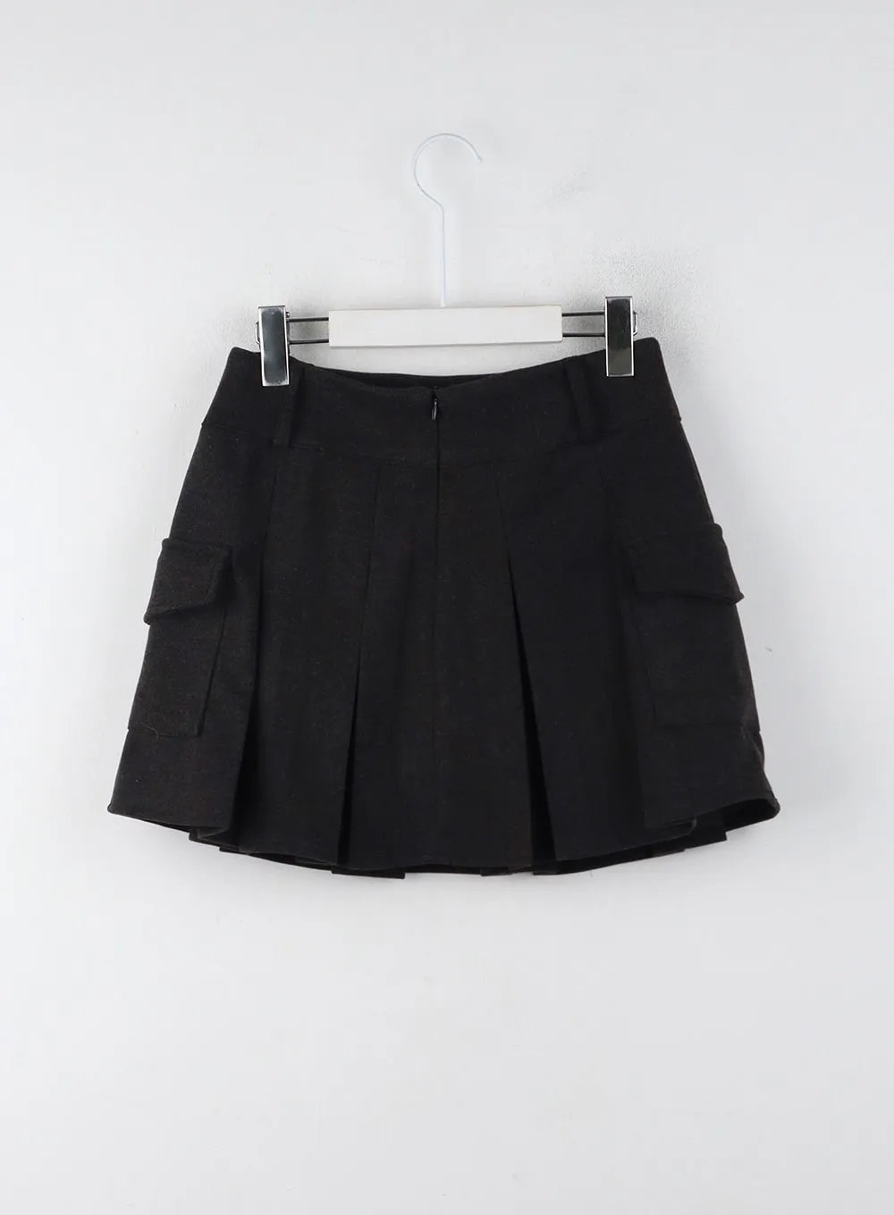 Pocket Pleated Mini Skirt IJ403