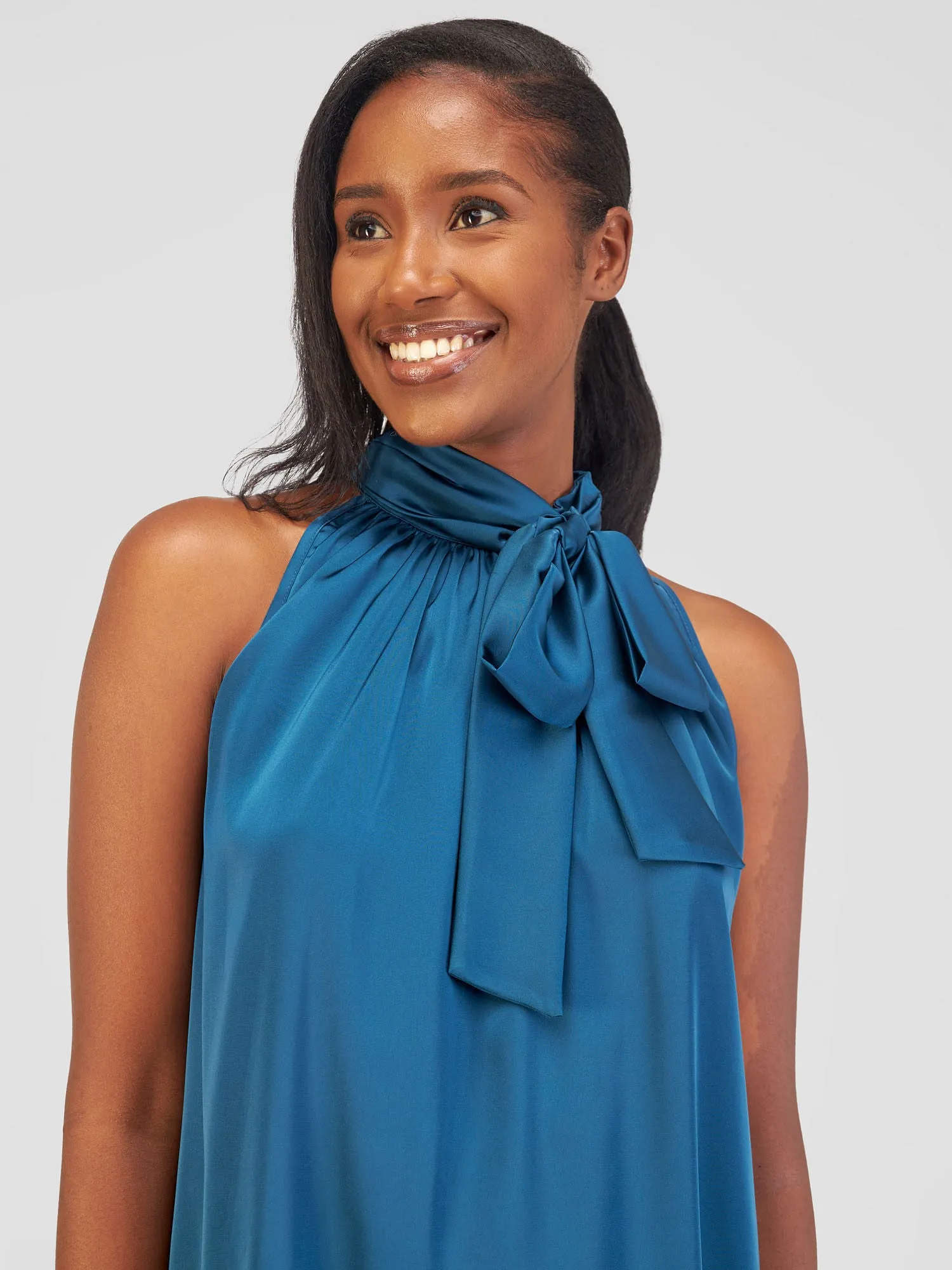 Vivo Jamila Halter Neck Knee Length Dress - Teal